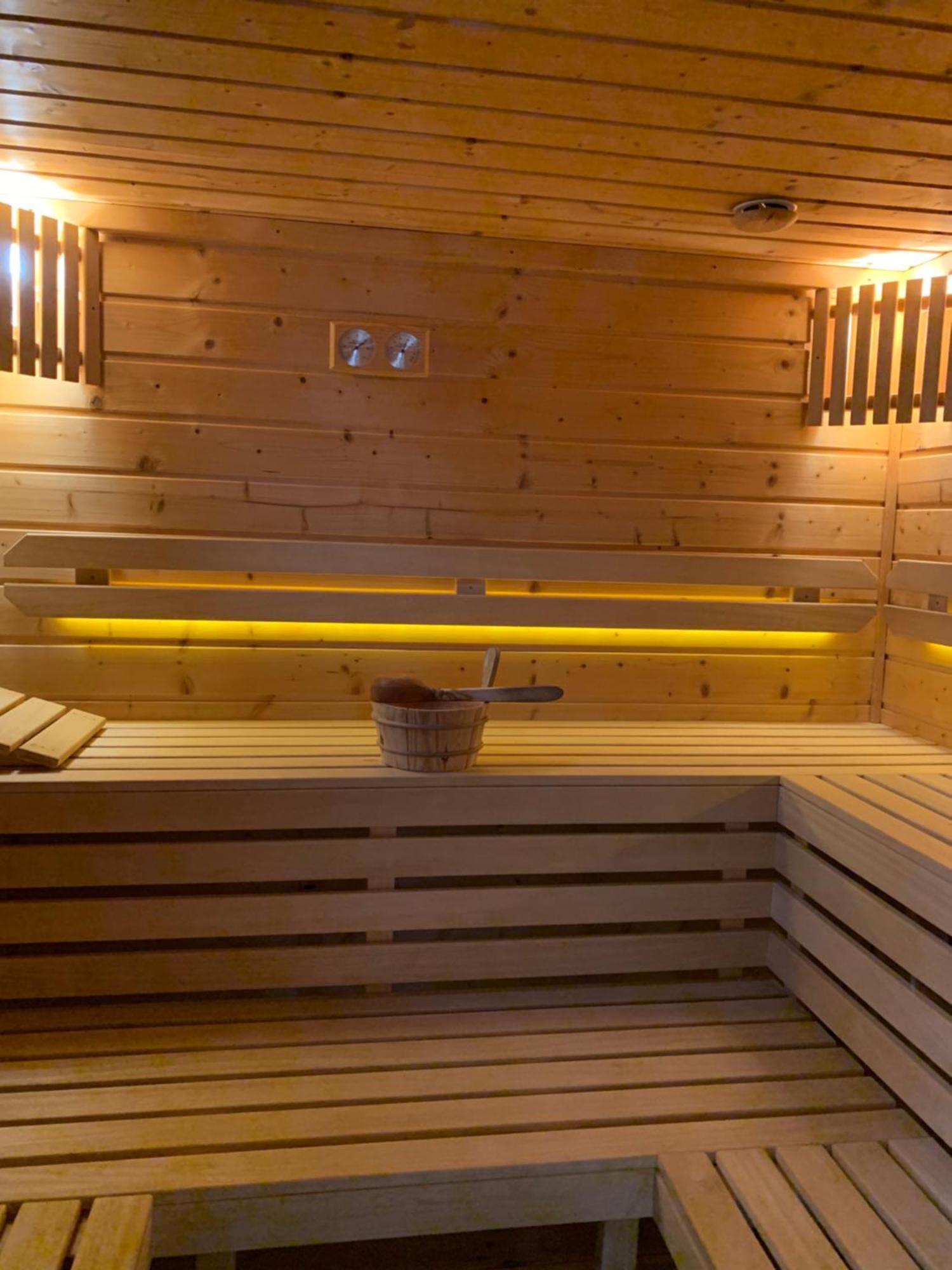 Domek Arkasasino Z Jacuzzi Exteriör bild